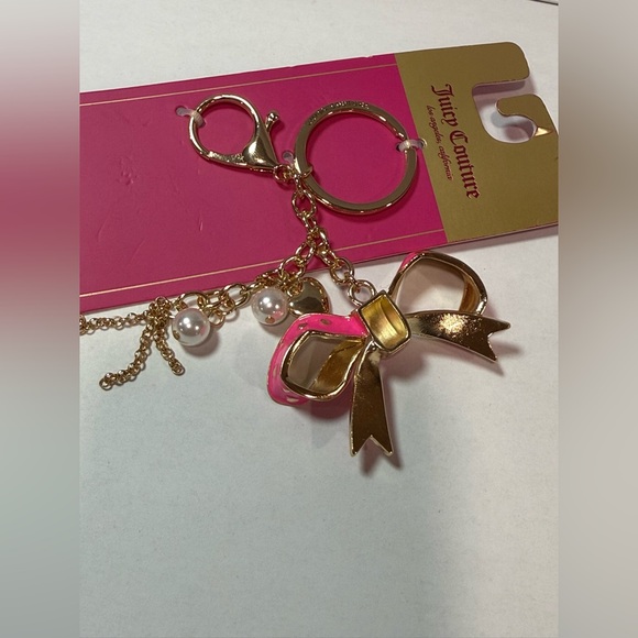 Juicy Couture Hot Pink Enamel Bow Keychain Gold Tone Pearl Charms NWT - Picture 2 of 4